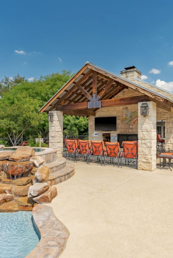 Fredericksburg Inn & Suites