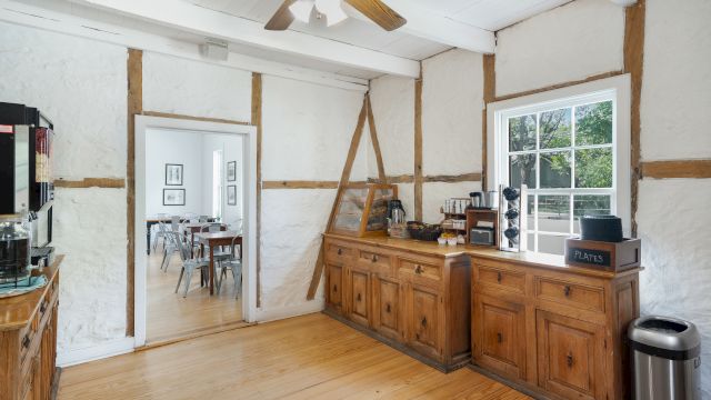 Fredericksburg Inn & Suites — photo 20 of 60